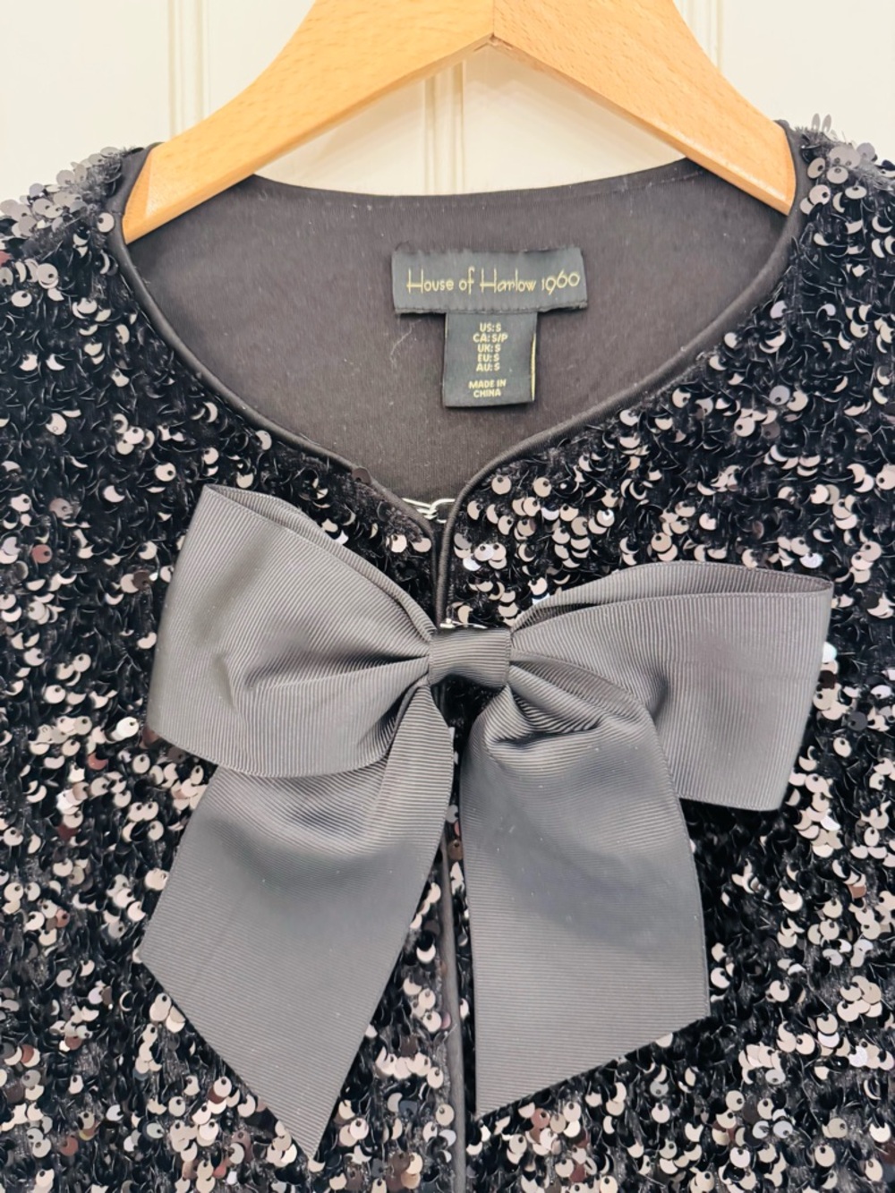 House of Harlow 1960 Black Sequin Bow Cropped Blazer Small - Picture 6 of 6